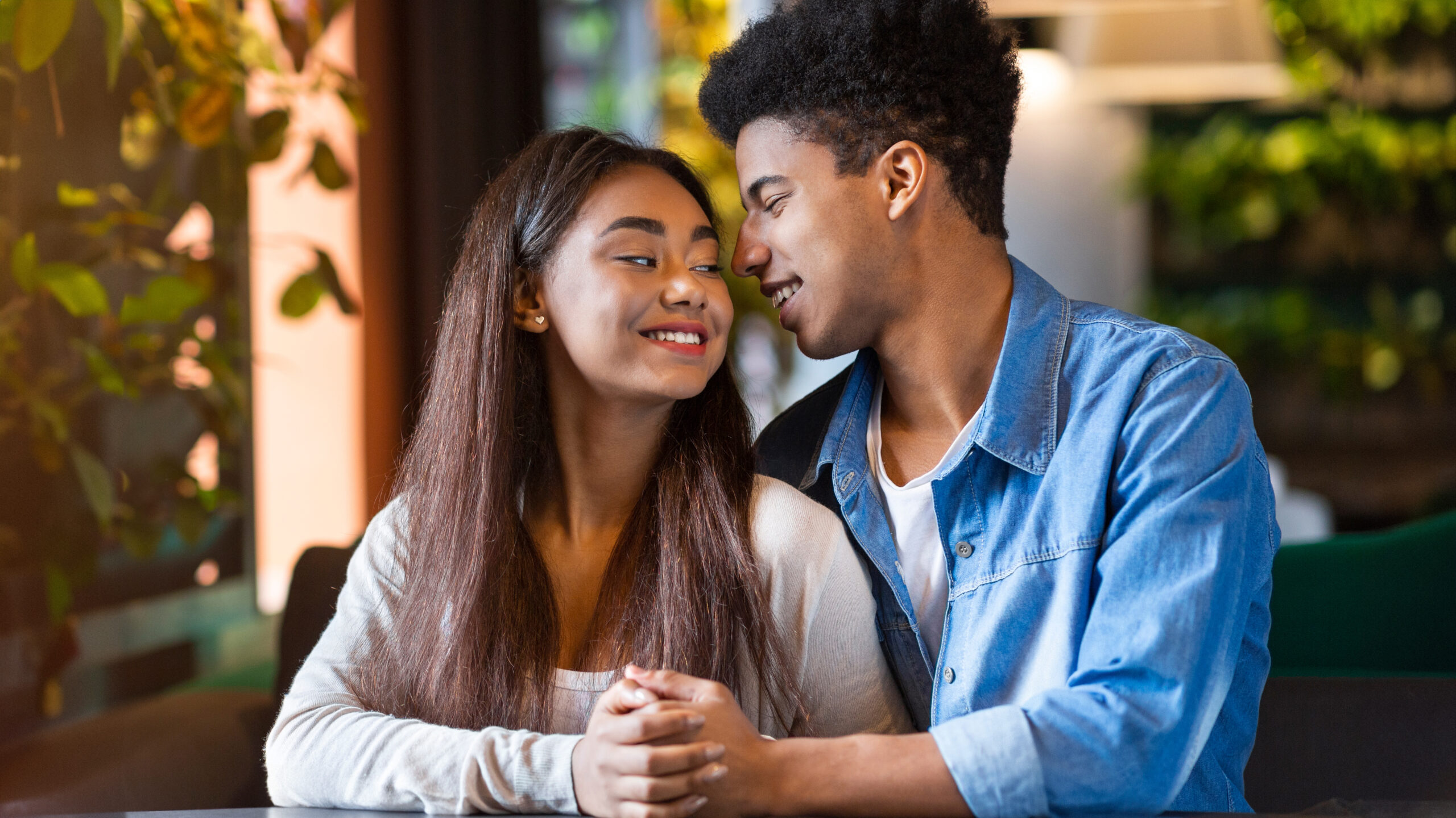 Inclusive Relationship Guidance - young people in cafe