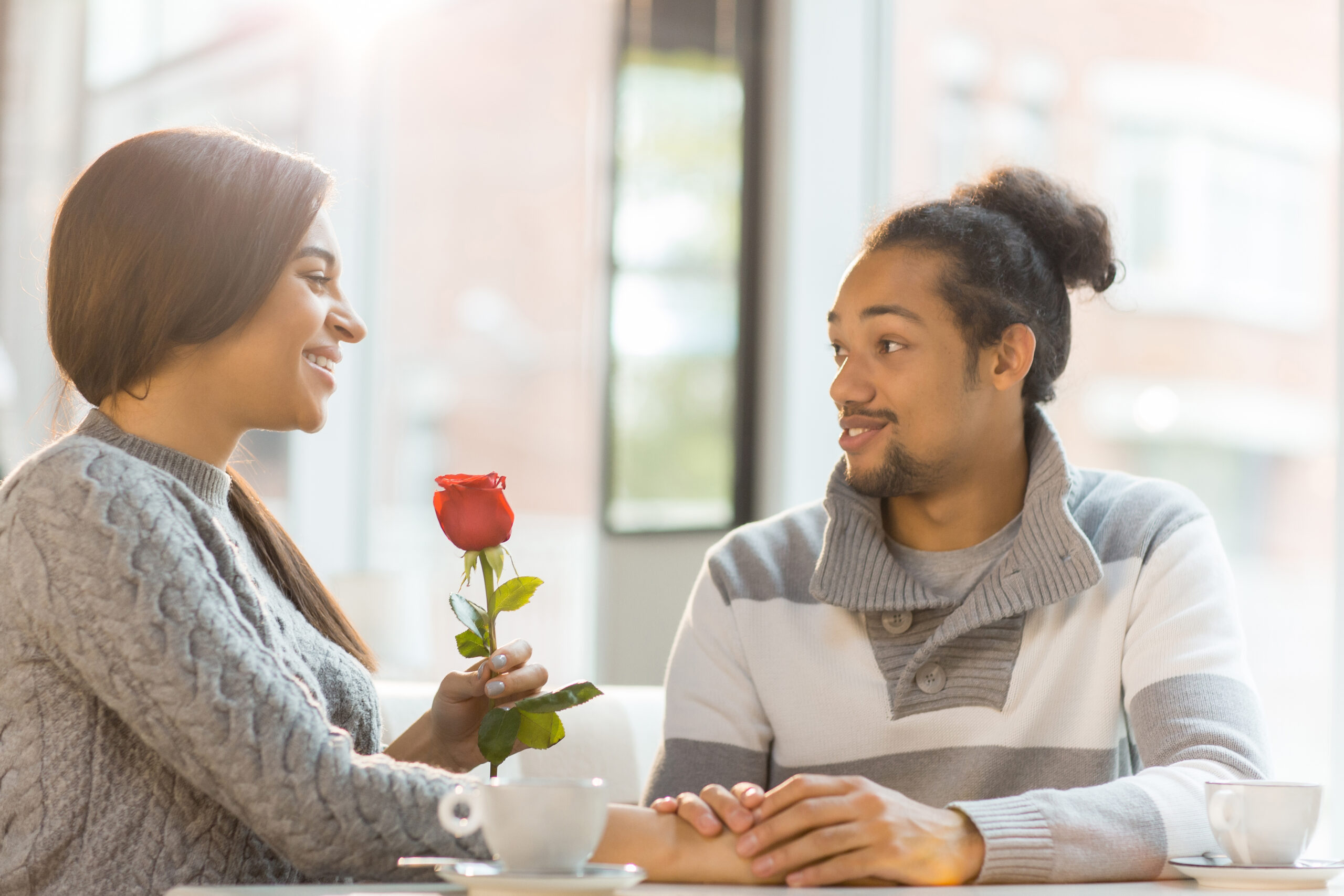 Jewish Speed Dating Over 30s - rose on table
