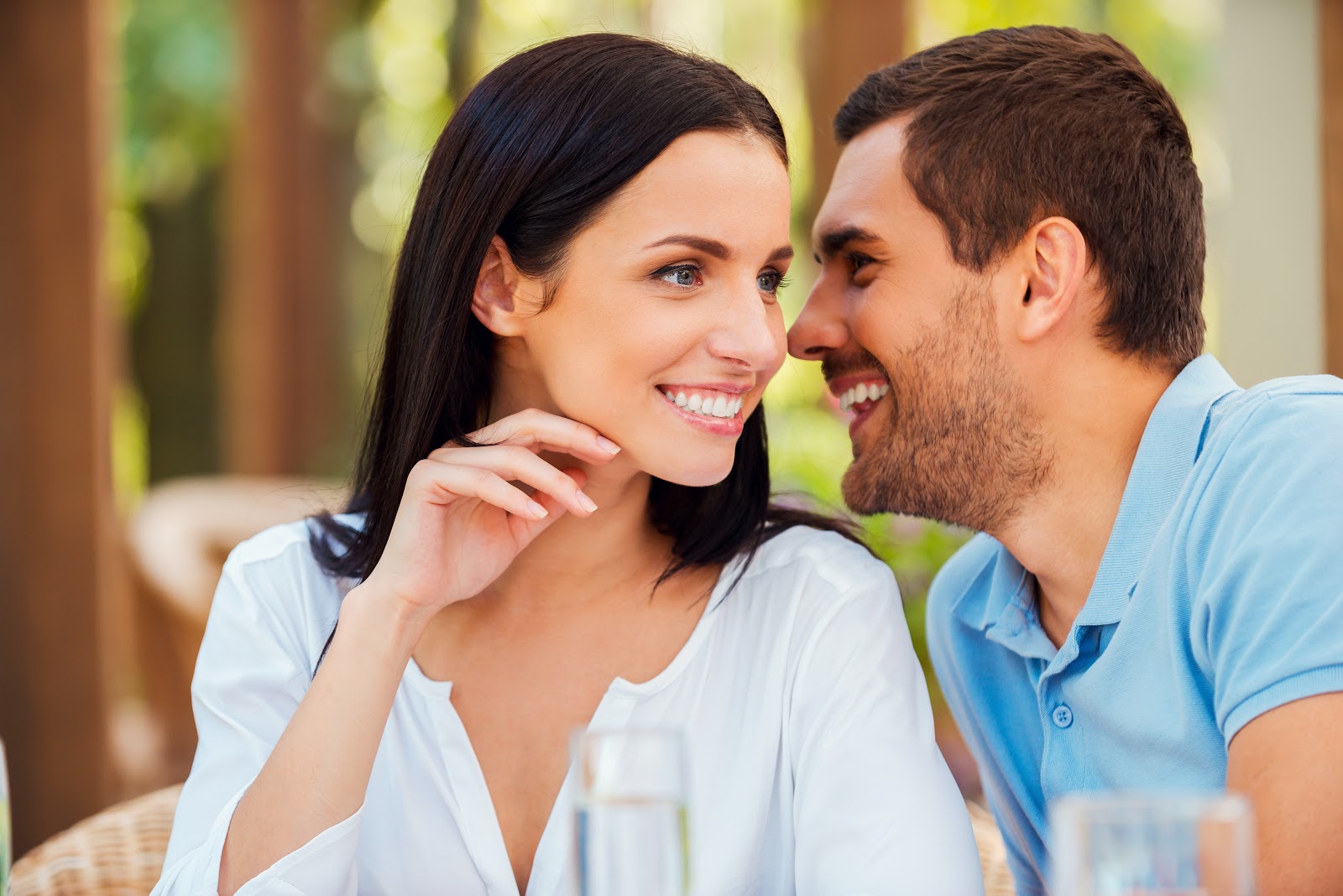 Examples of Chivalry That Still Matter in Dating