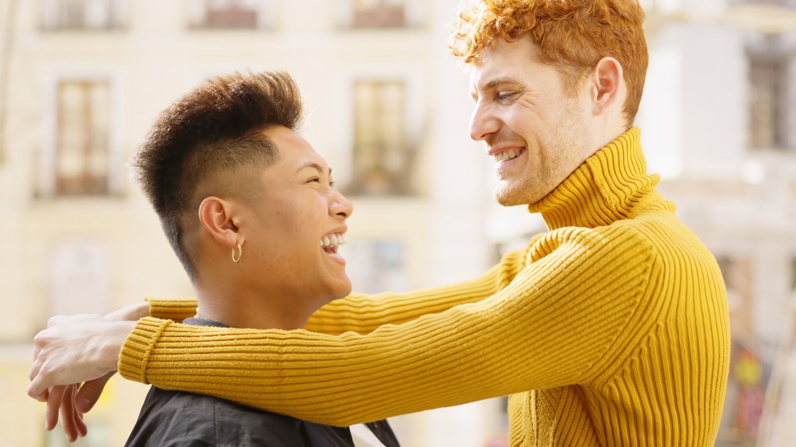 Free Gay Dating Apps: How to Meet Men Without Paying Free Gay Dating Apps: How to Meet Men Without Paying