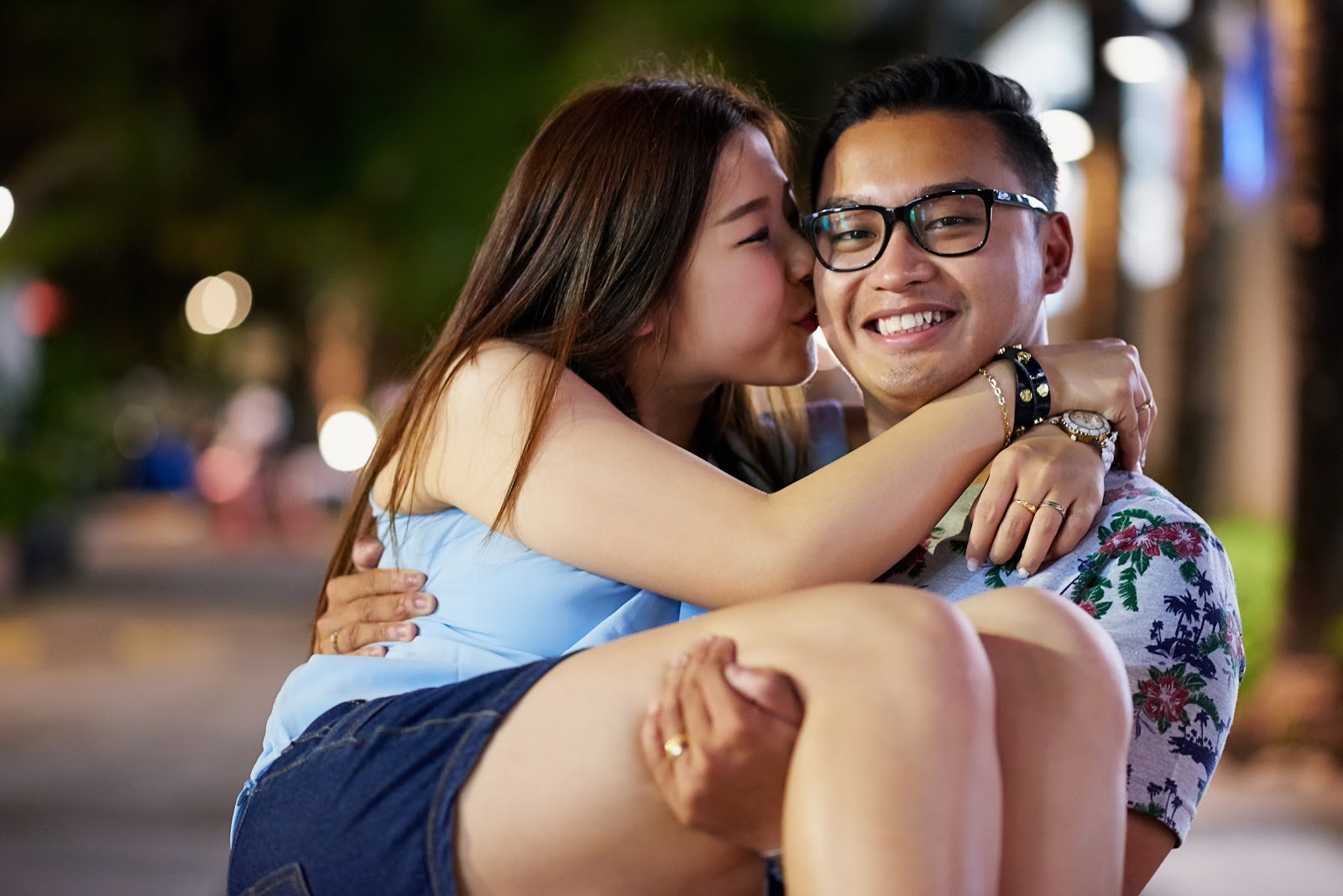 How to Ask for a Second Date Without the Awkwardness
