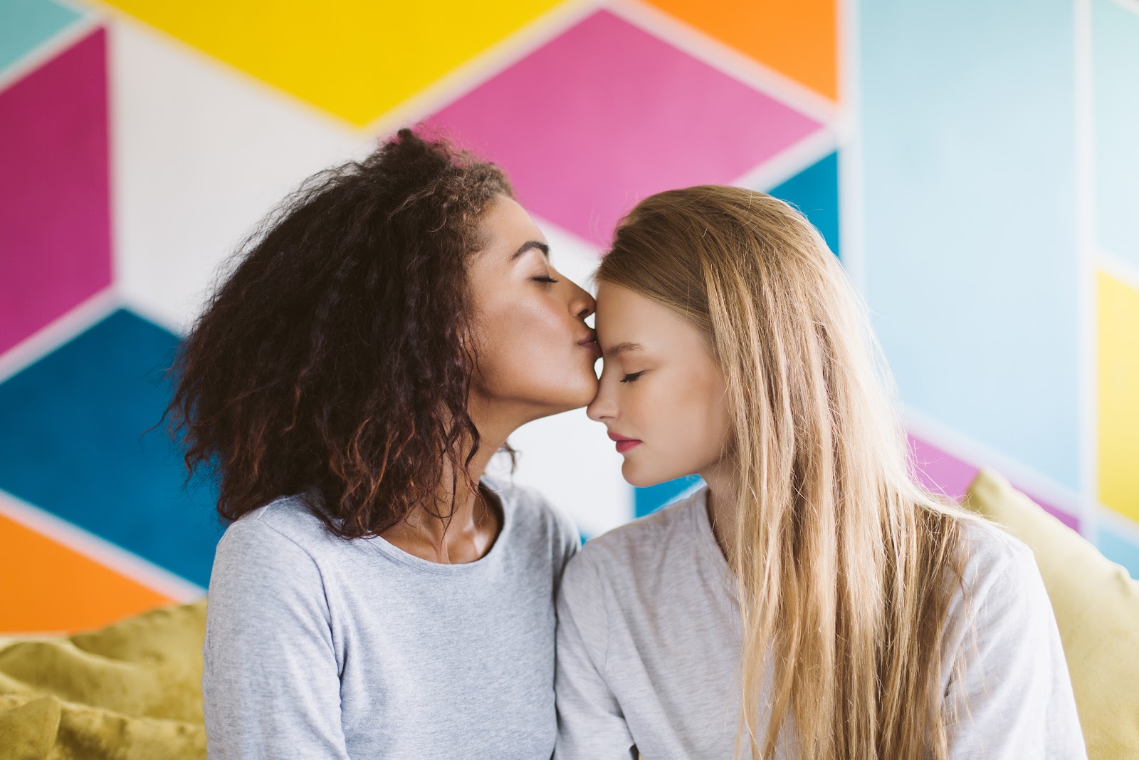 Valentine Gifts for Lesbians: Thoughtful Ideas She Will Love