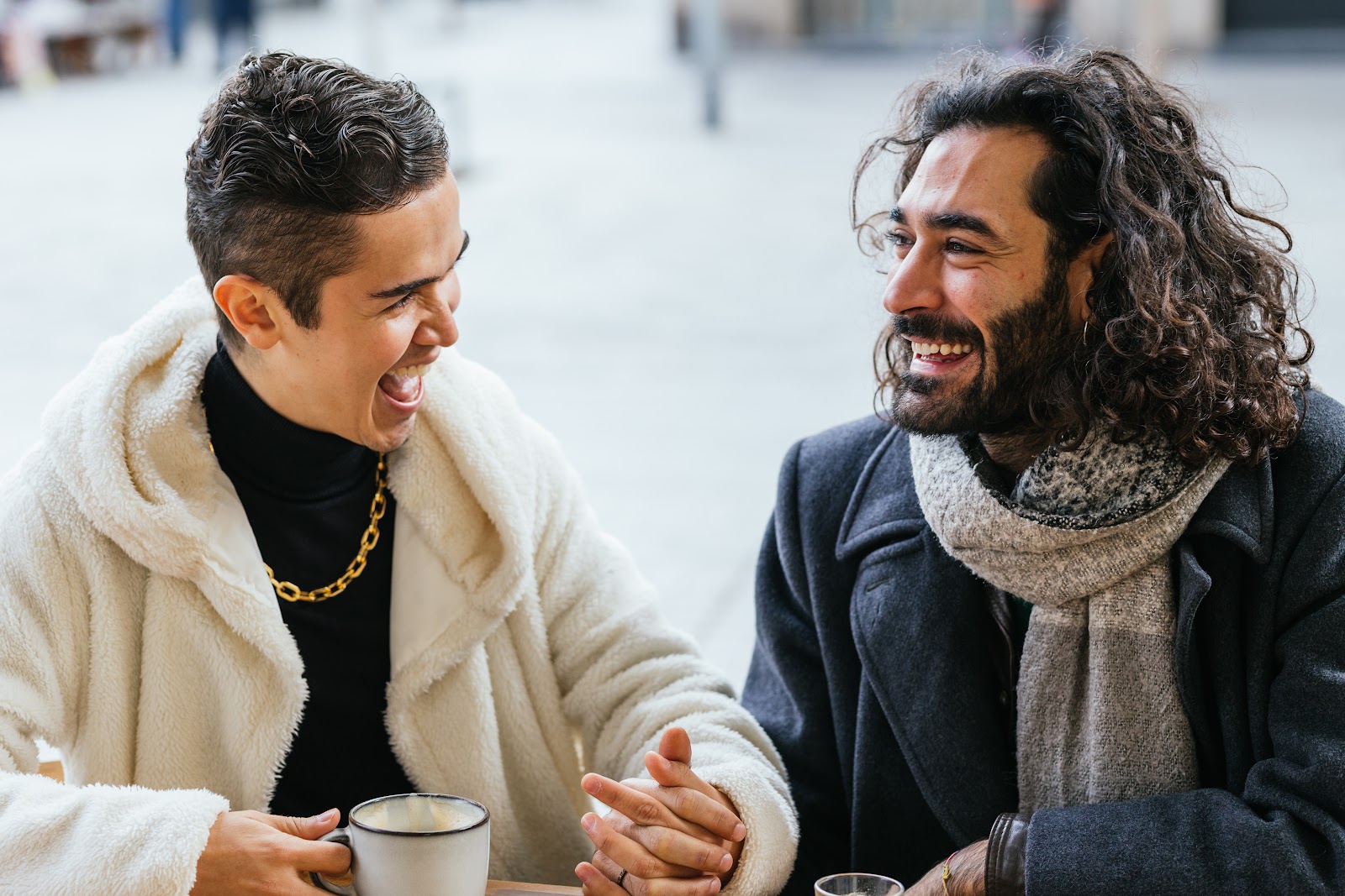 What To Wear On A First Date: Simple Style Tips