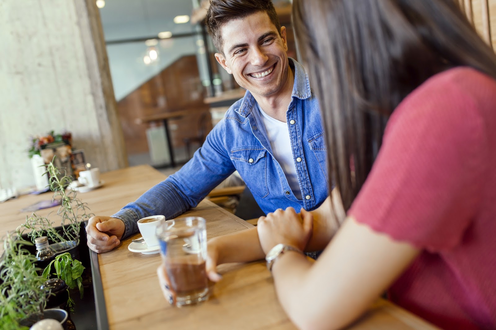 How to Meet Women: A Practical Guide for Single Men