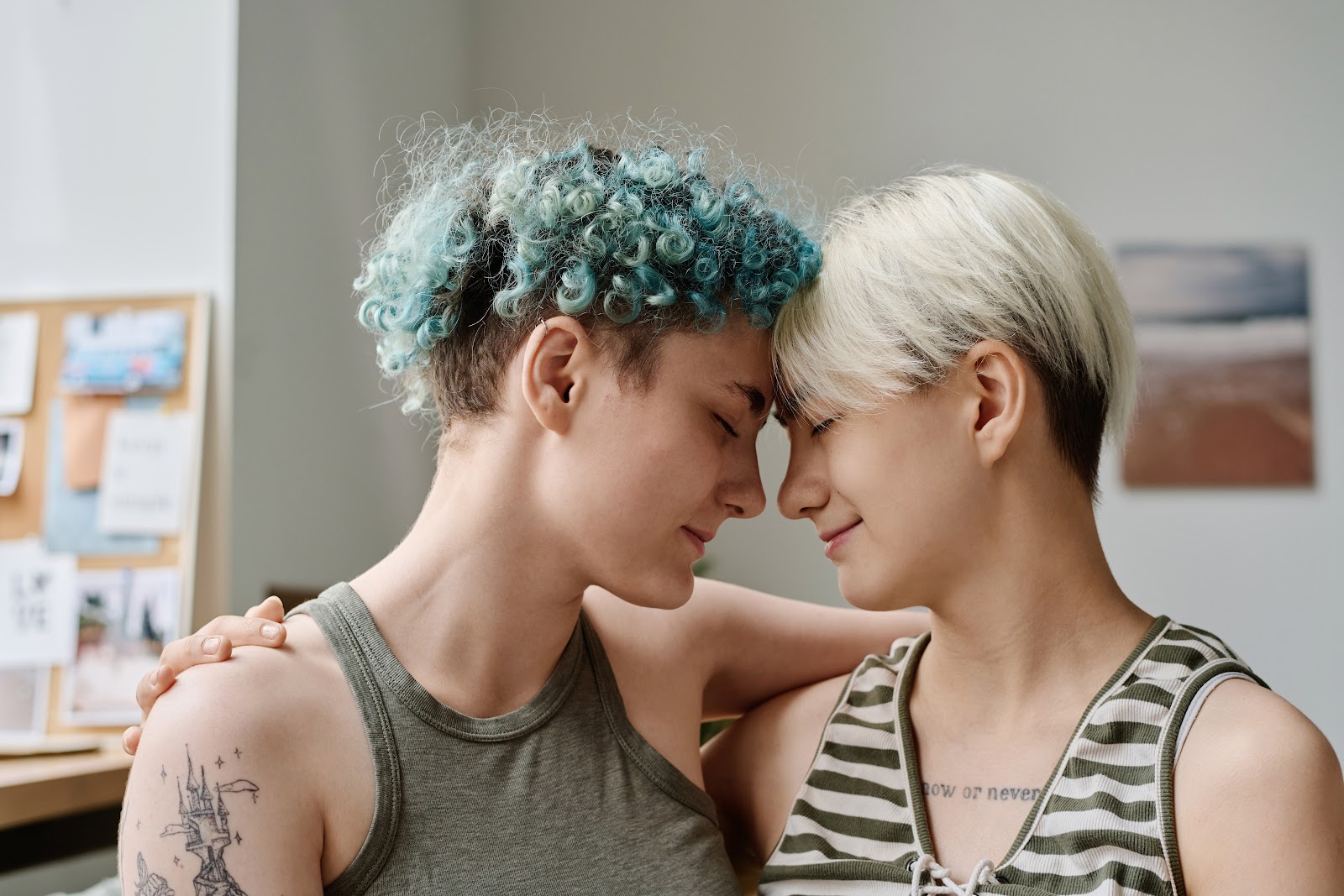 Lesbian Relationships: Advice, Myths and Dating Tips