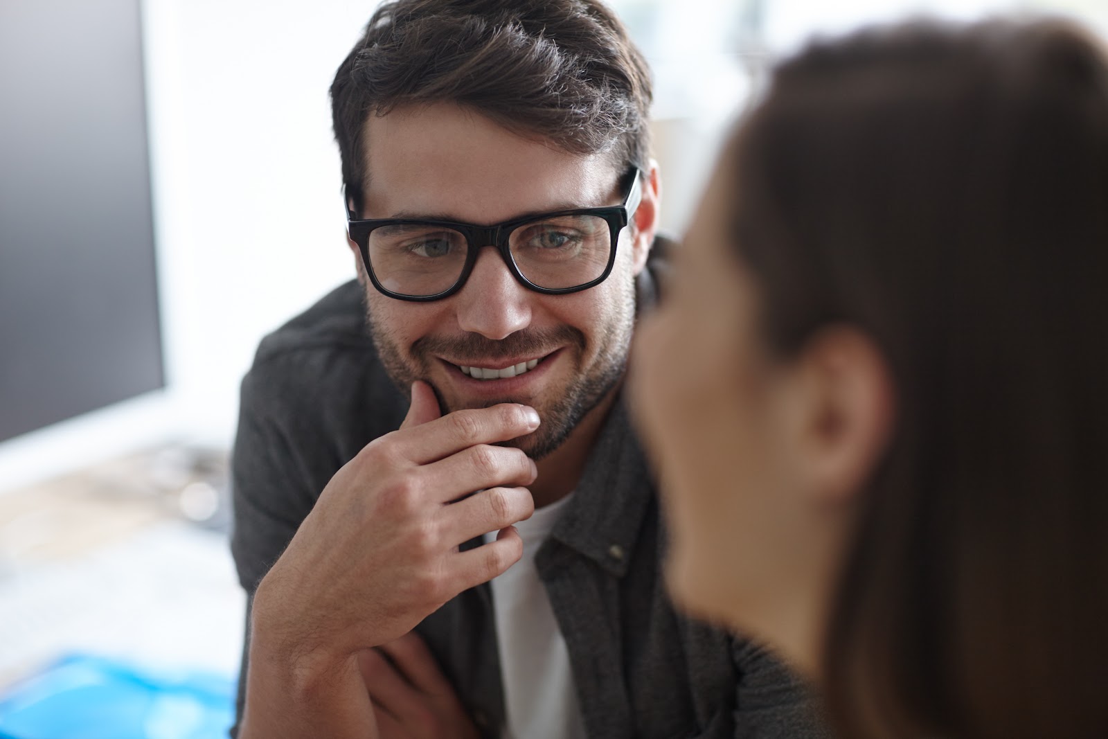 What Are Green Flags in a Relationship? Key Signs